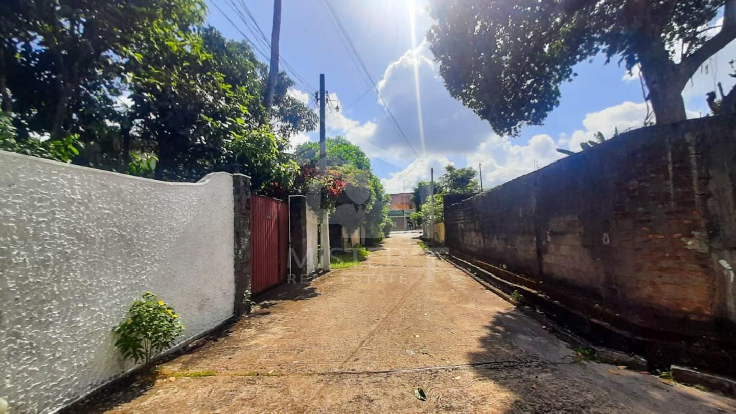 Land with a House for Sale in Battaramulla- image 1