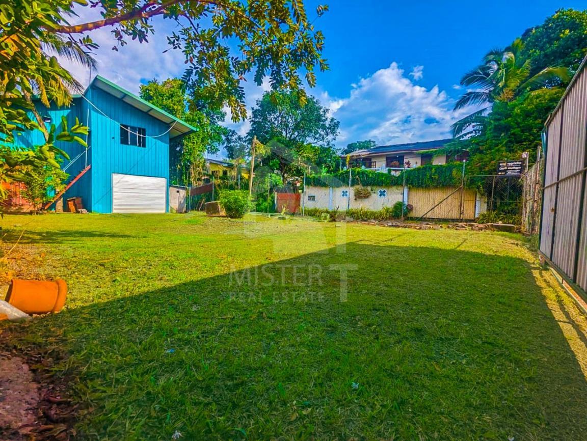 Land for Sale in Nawala- image 1