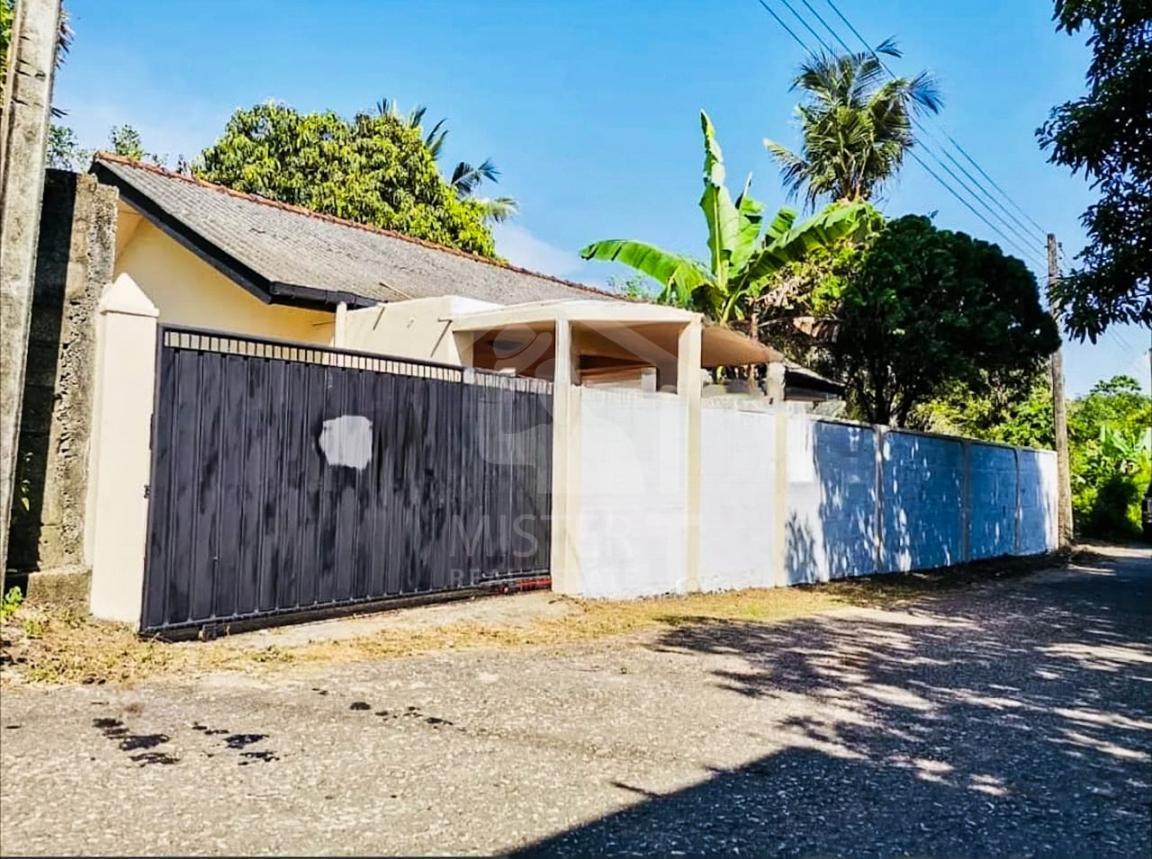 Land with House for Sale in Battaramulla- image 1