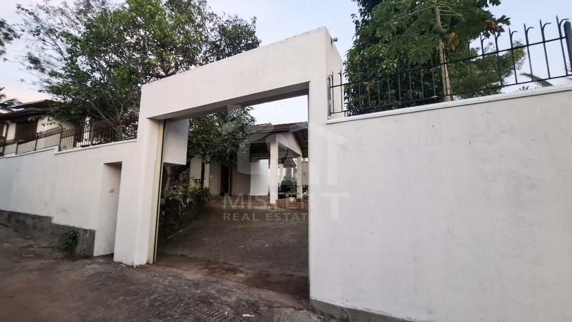 Land with House for Sale in Nugegoda...