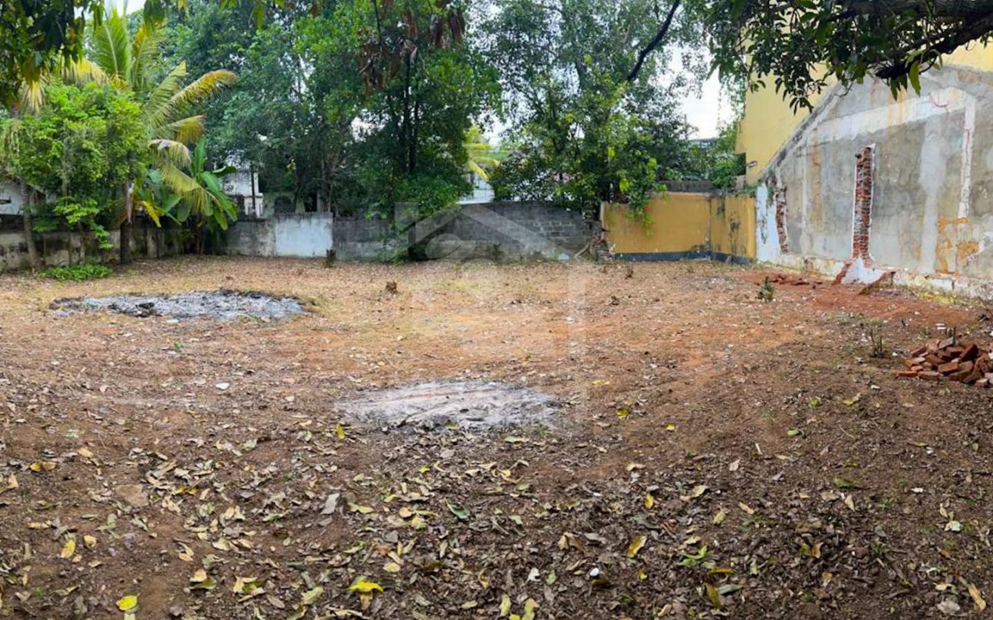 Land for Sale in Nawala ...