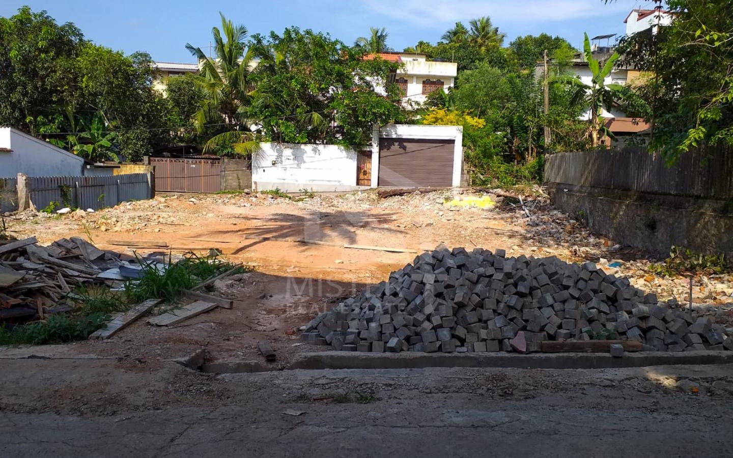 Land for Sale in Battaramulla...