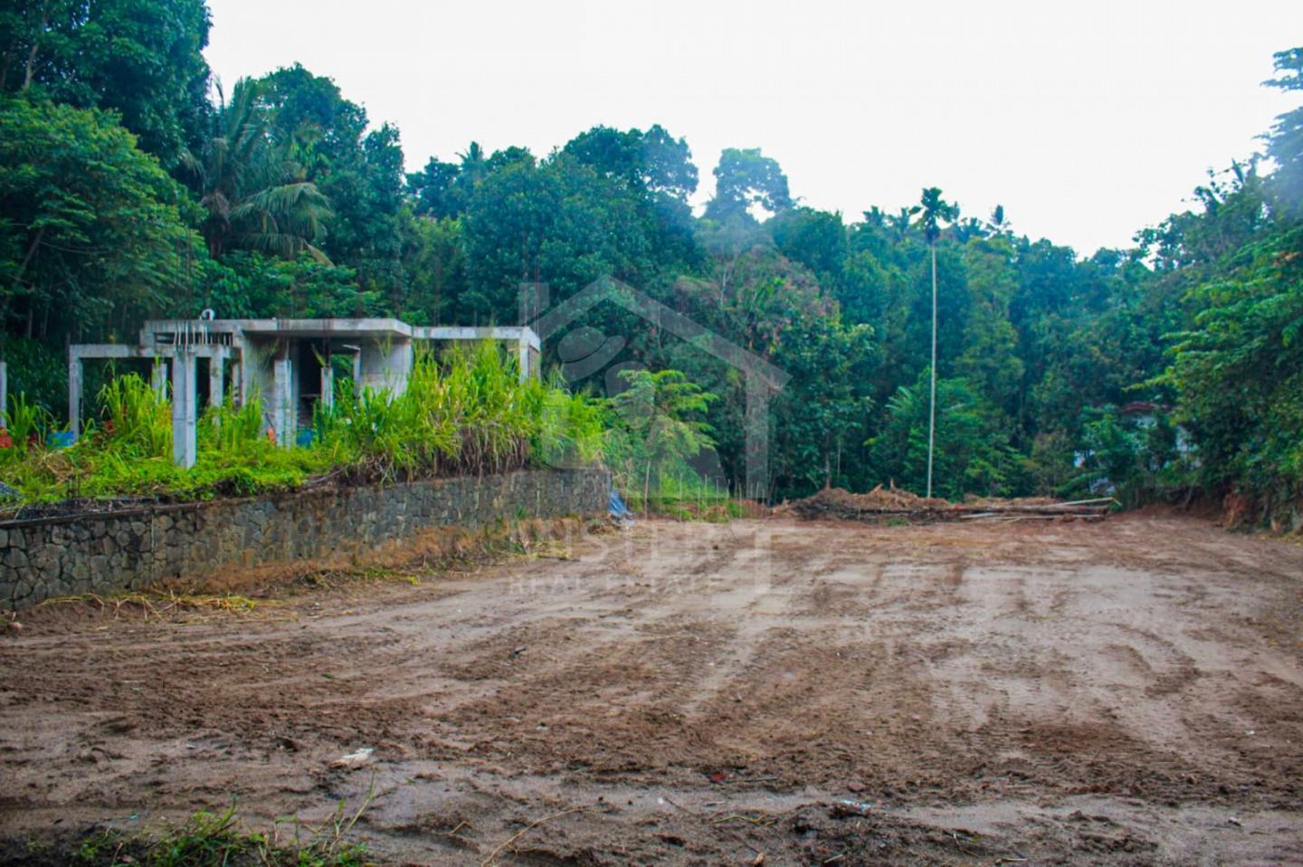 Land for Sale in Kandy- image 2