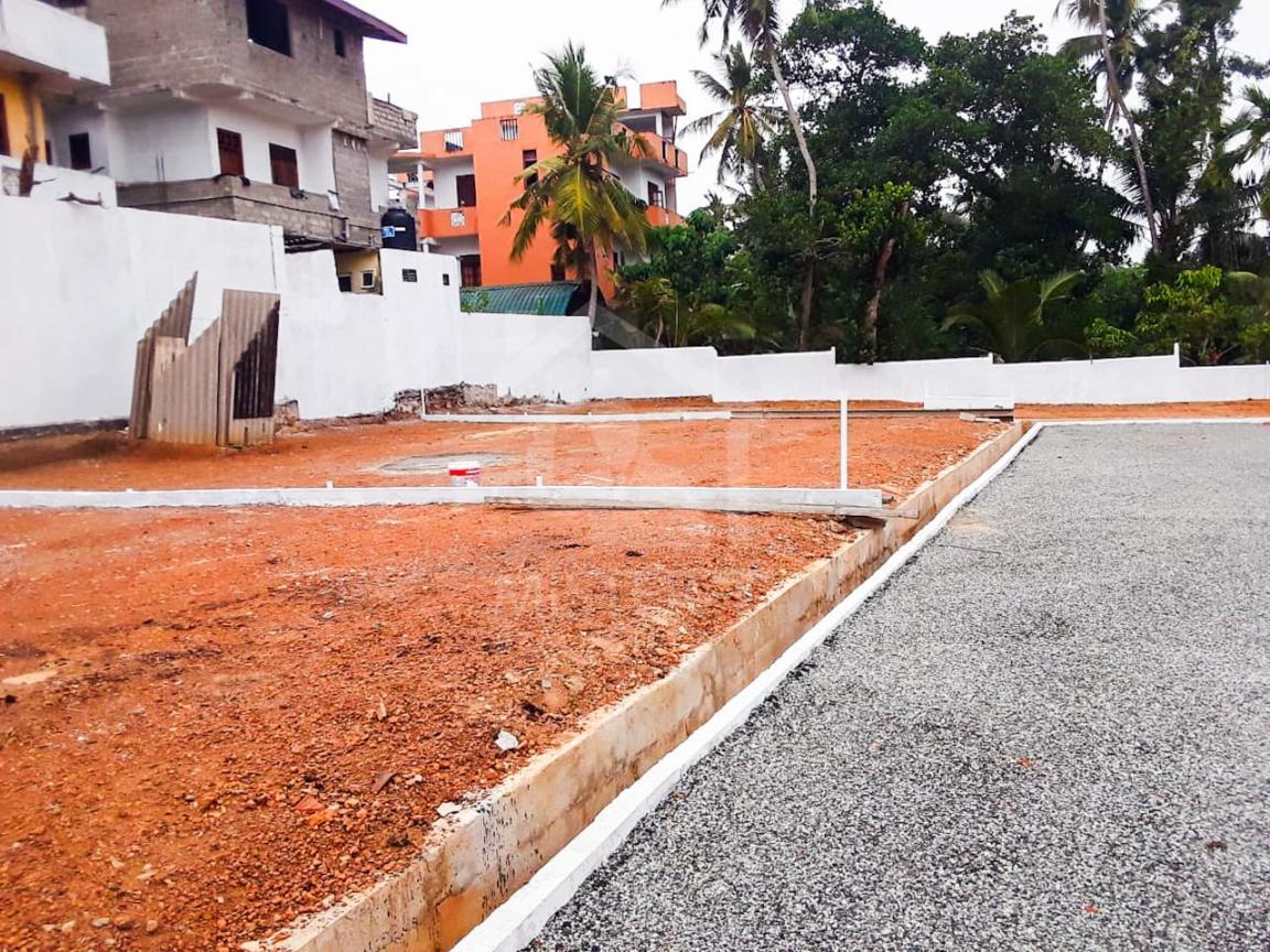 Land for Sale in Boralesgamuwa- image 2