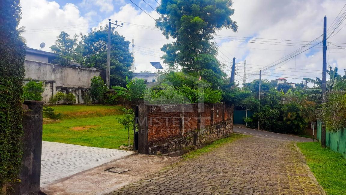 Land for Sale in Thalawathugoda- image 3