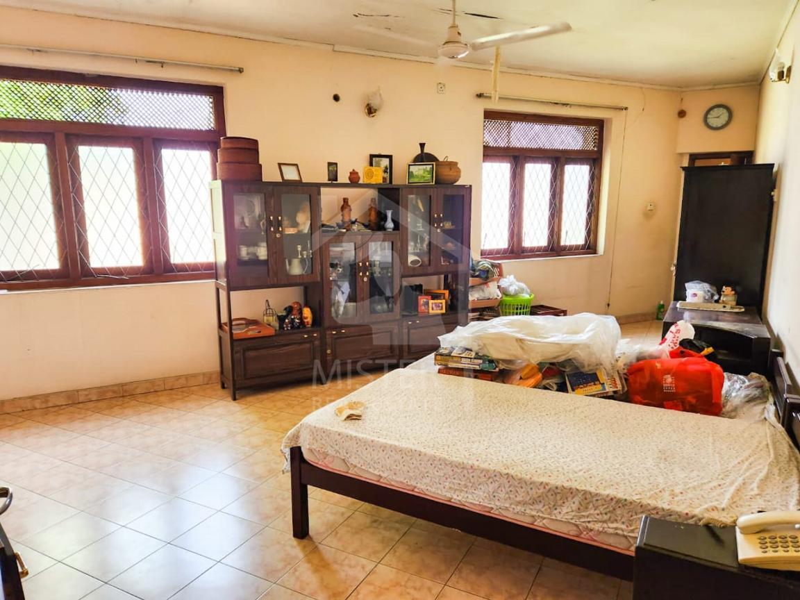 Land with House for Sale in Pita Kotte- image 3