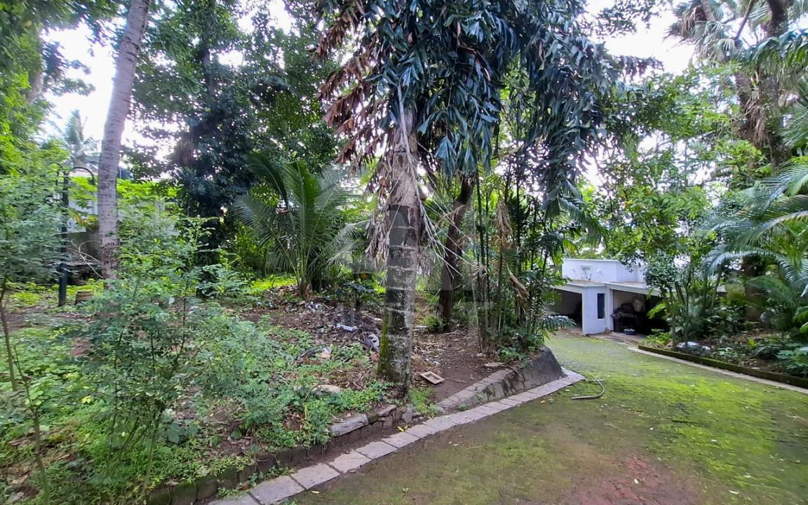 Land with House for Sale in Nawala- image 6