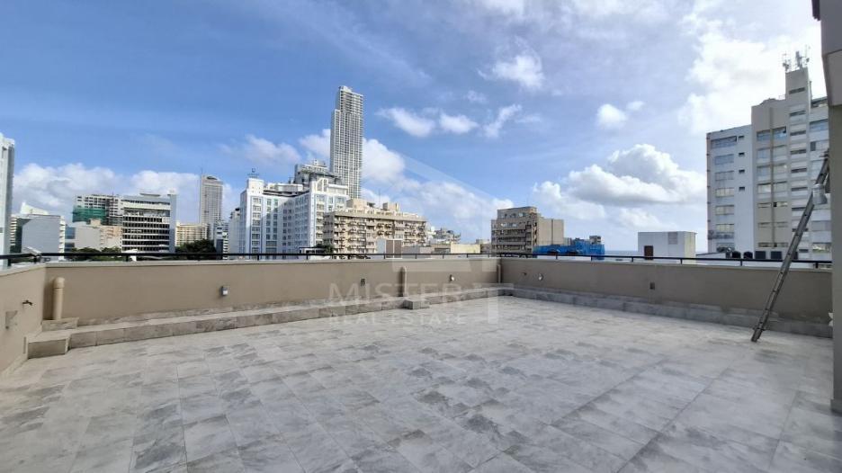 Land with House for Sale in Colombo 03- image 8