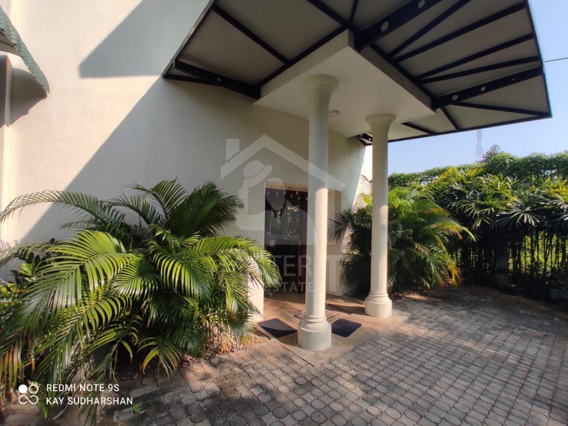 Land for sale in Nawala- image 3