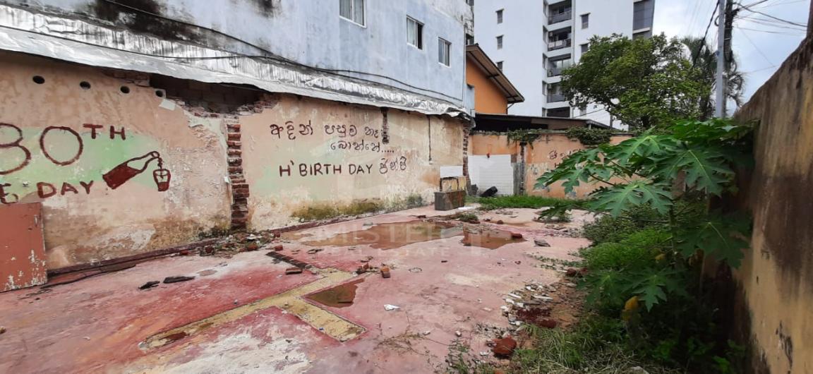 Land for Sale in Colombo - image 1