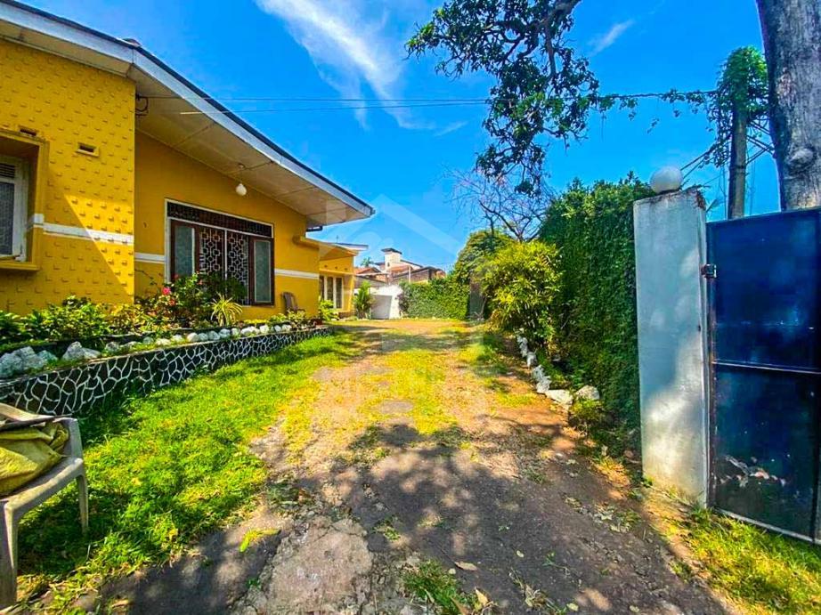 Land for Sale in Nawala - image 1