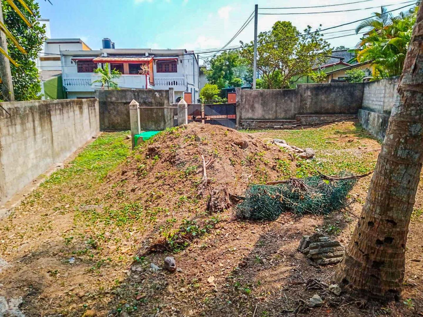 Valuable Land for Sale in Kalubowila - image 1