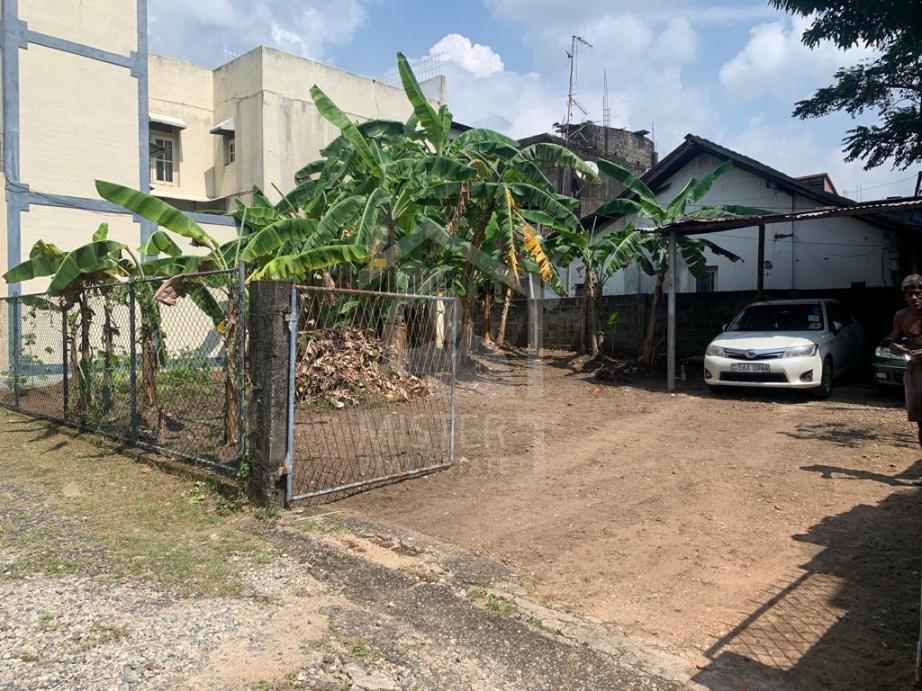 Land for Sale in Rajagiriya - image 1