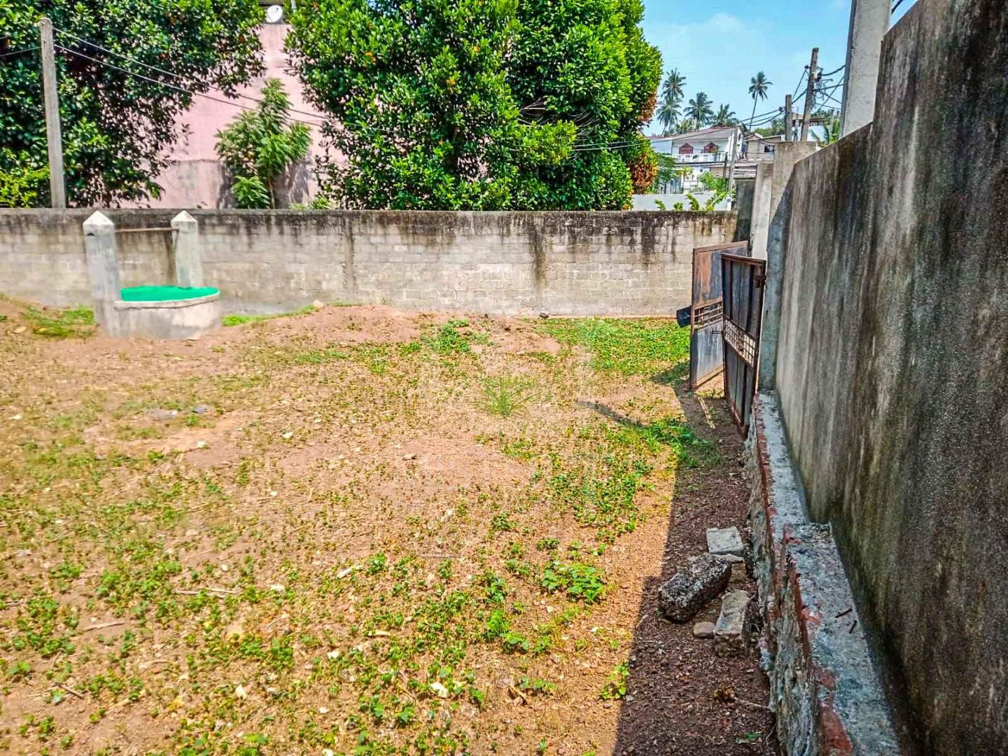 Valuable Land for Sale in Kalubowila - image 2