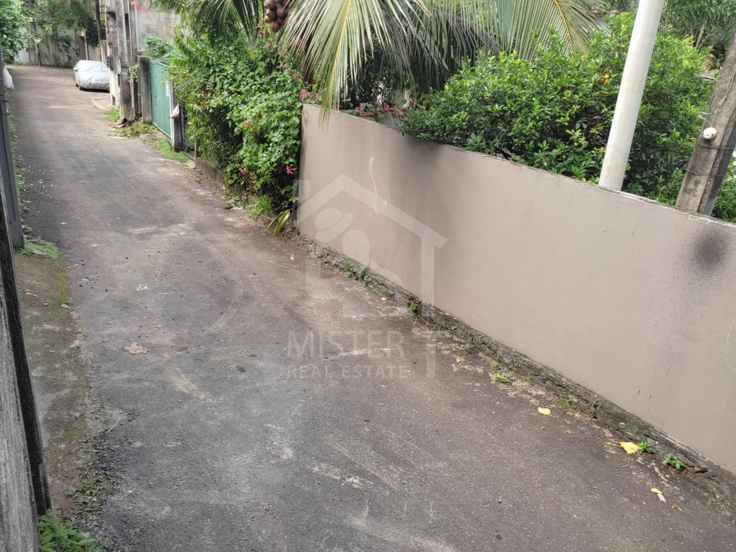Land for Sale in Nugegoda - image 2