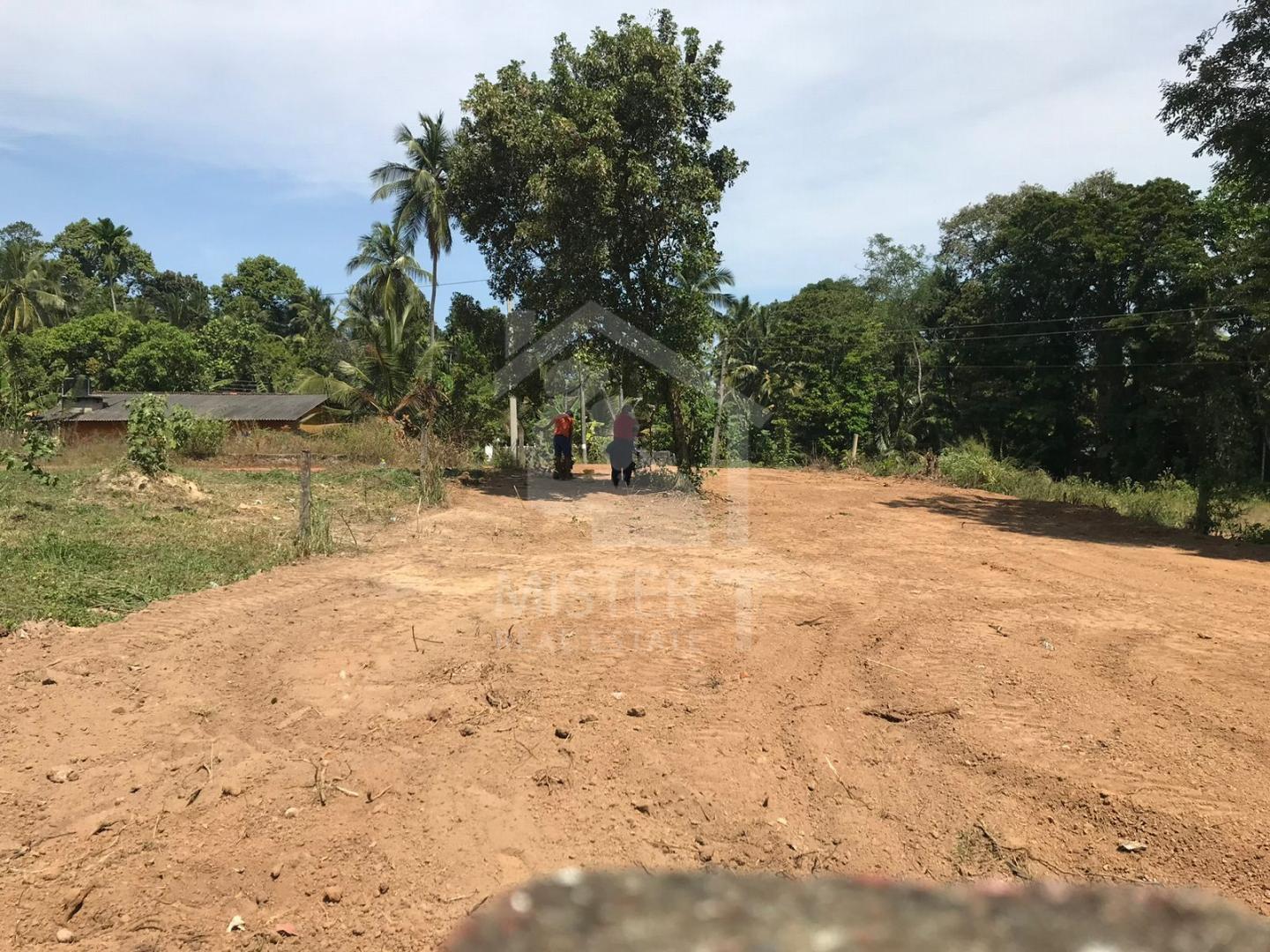 Land for Sale in Kalagedihena - image 2