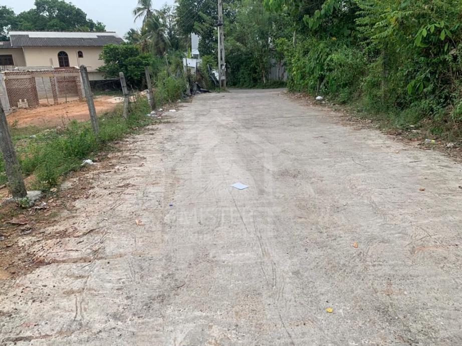 Land for Sale in Thalawathugoda - image 4
