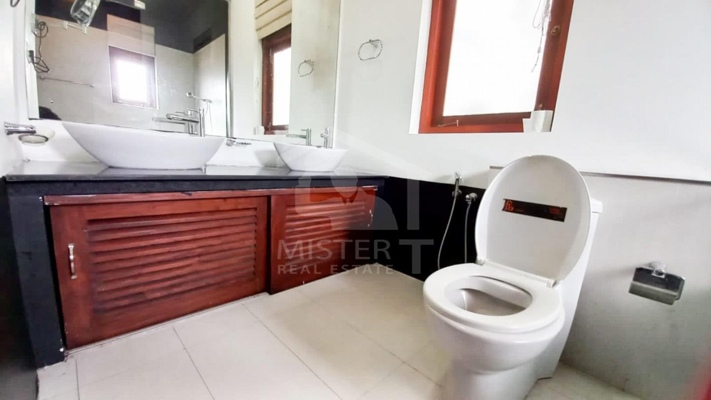 Luxury House for Rent in Battaramulla- image 10