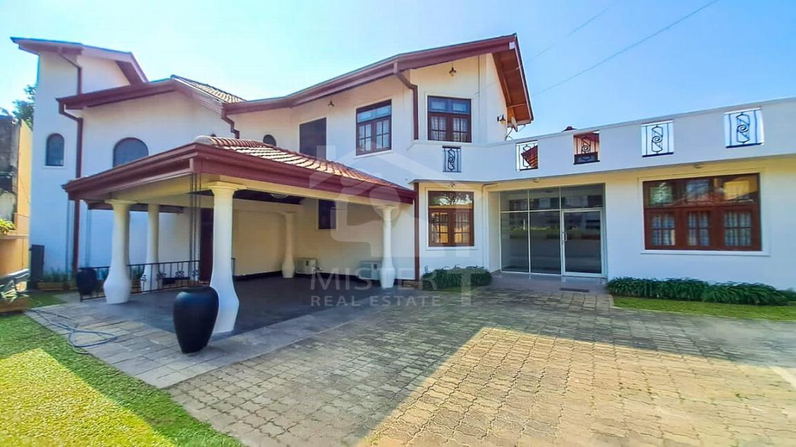 Commercial Property for Rent in Battaramulla- image 10