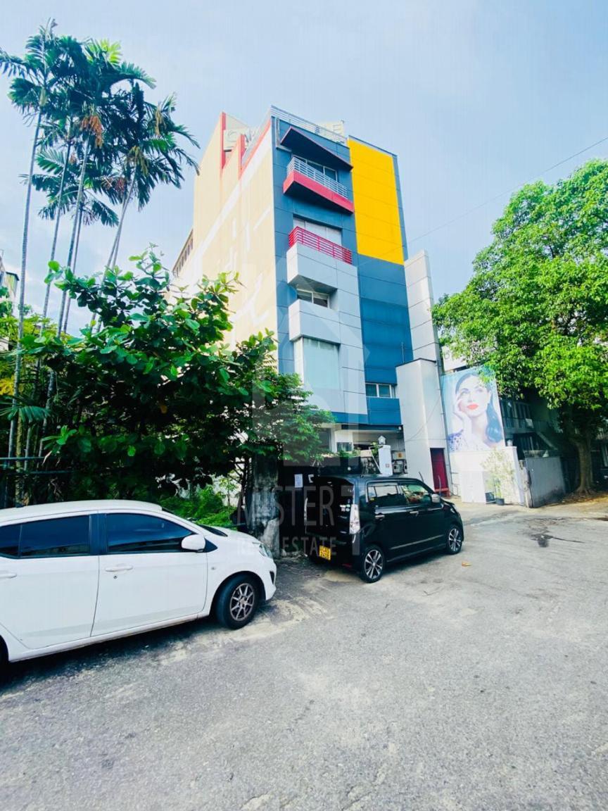Prime Office Space for Rent in Colombo 8- image 10