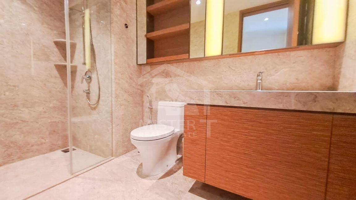 Apartment for Rent at The Residences, Colombo 02- image 10