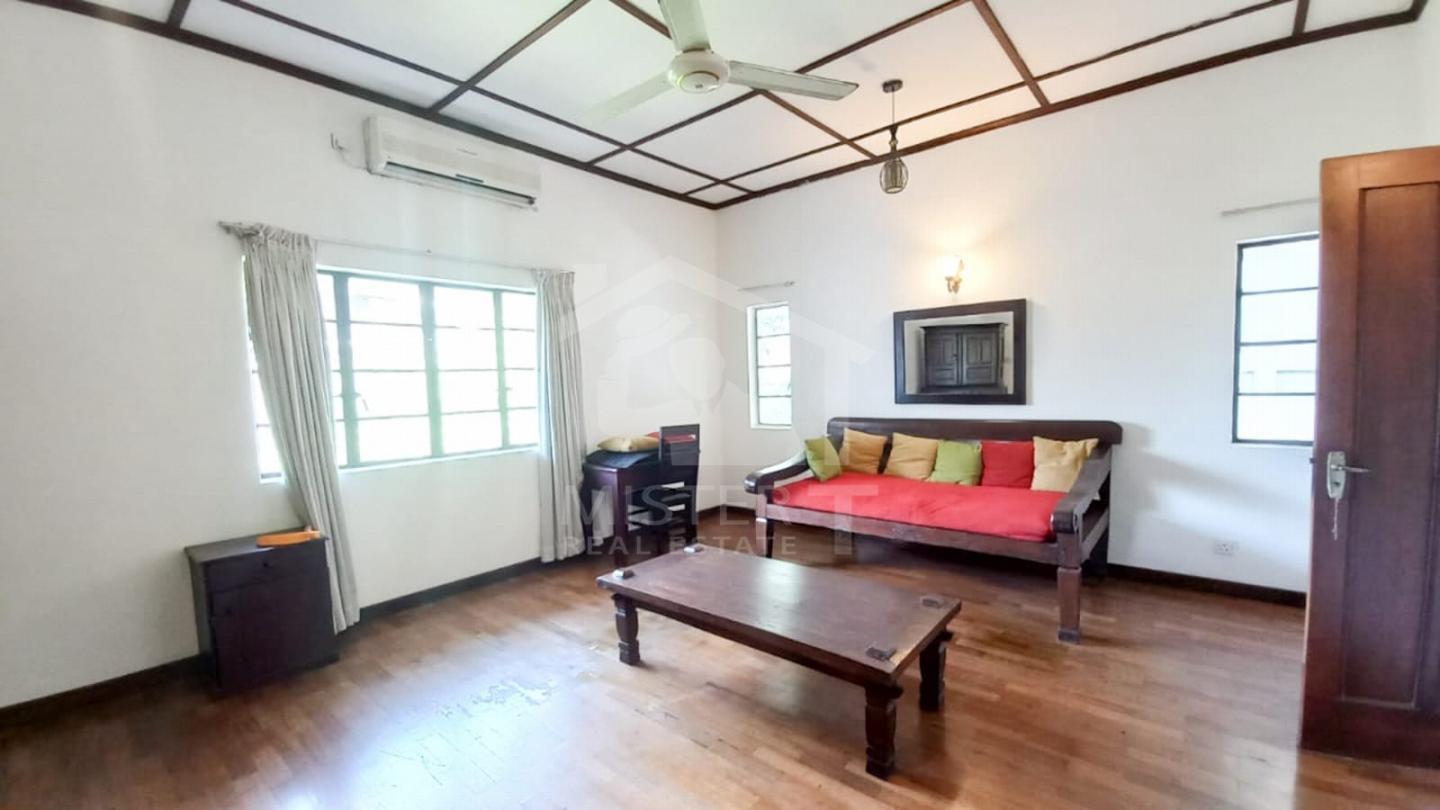 Private Apartment for Rent in Colombo 07- image 1
