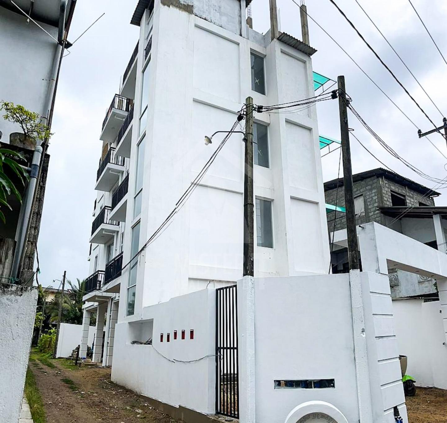 Private Apartment for Rent in Ratmalana- image 1