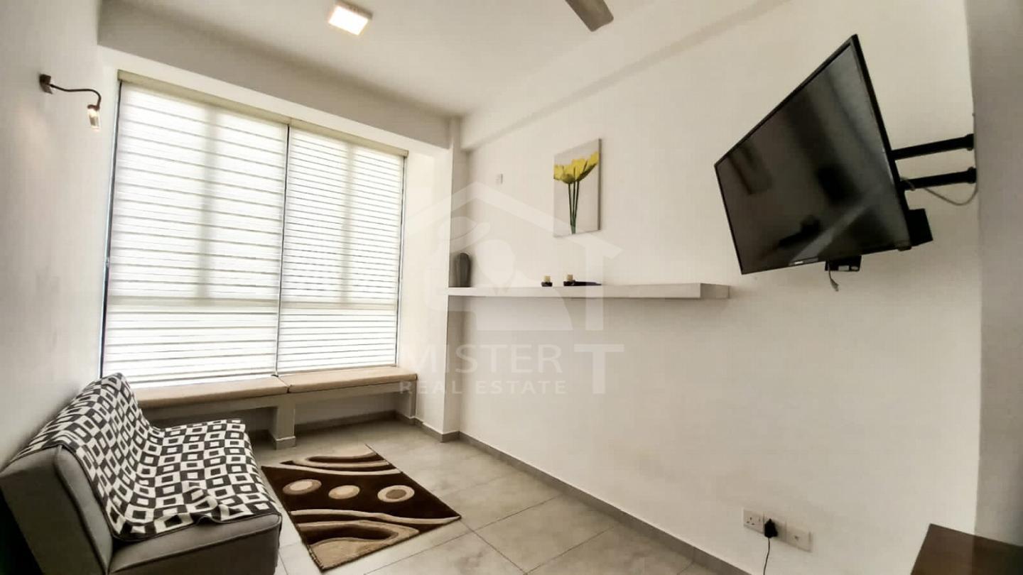 Private Apartment for Rent in Colombo 05- image 1