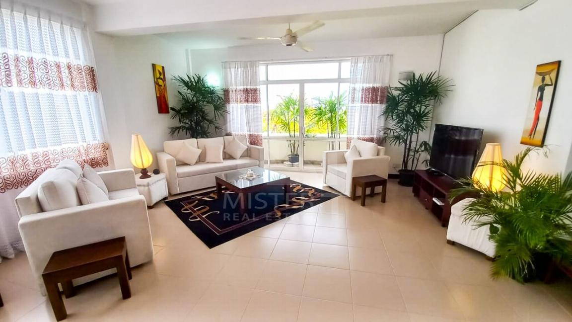 Apartment For Rent at Sandycroft Residencies- image 1