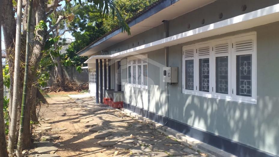 Commercial Property for Rent in Kalubowila - image 1