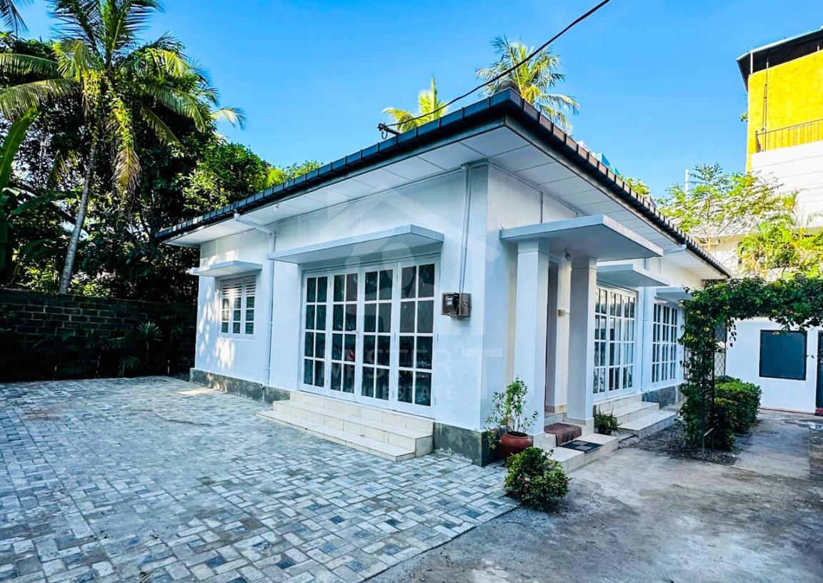 House for Rent in Colombo 06- image 1