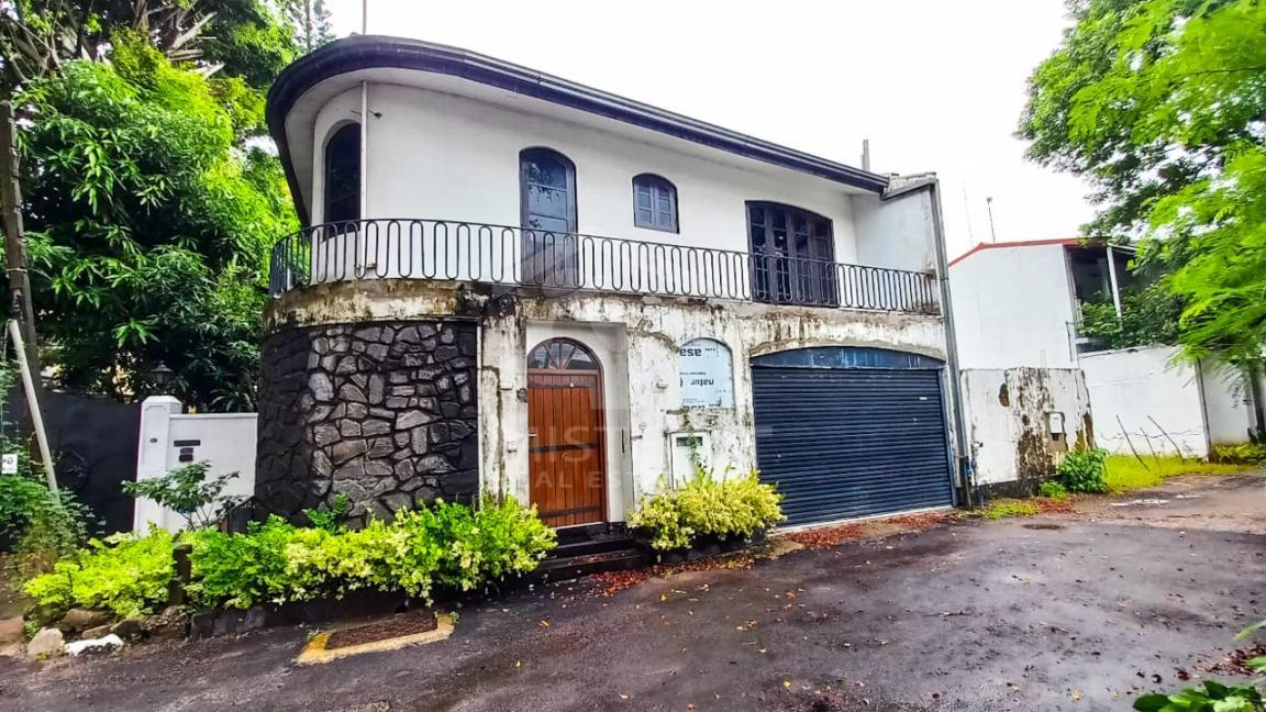 Commercial Property For Rent in Colombo 07- image 1