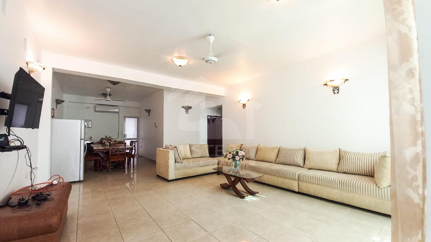 Private Apartment for Rent in Colombo 07- image 1