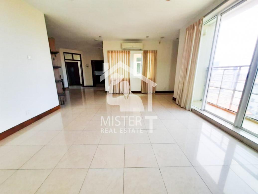 Apartment For Rent at Carriage House- image 2