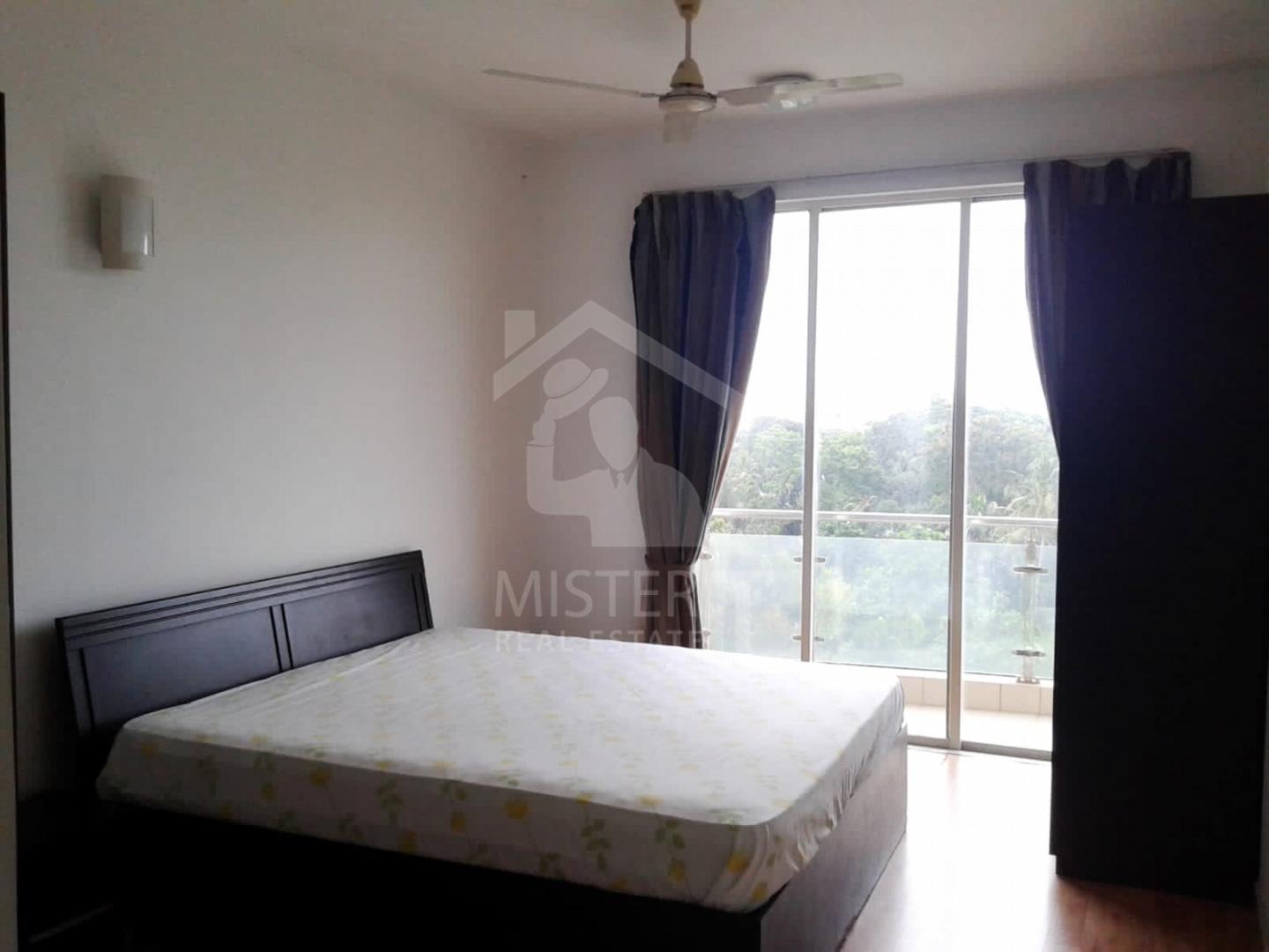 Apartment for Rent at Renaissance- image 2