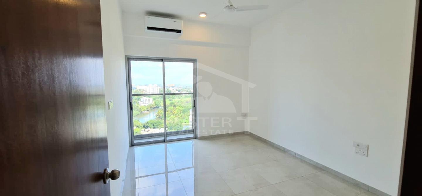 Apartment For Rent at Iconic Galaxy- image 2
