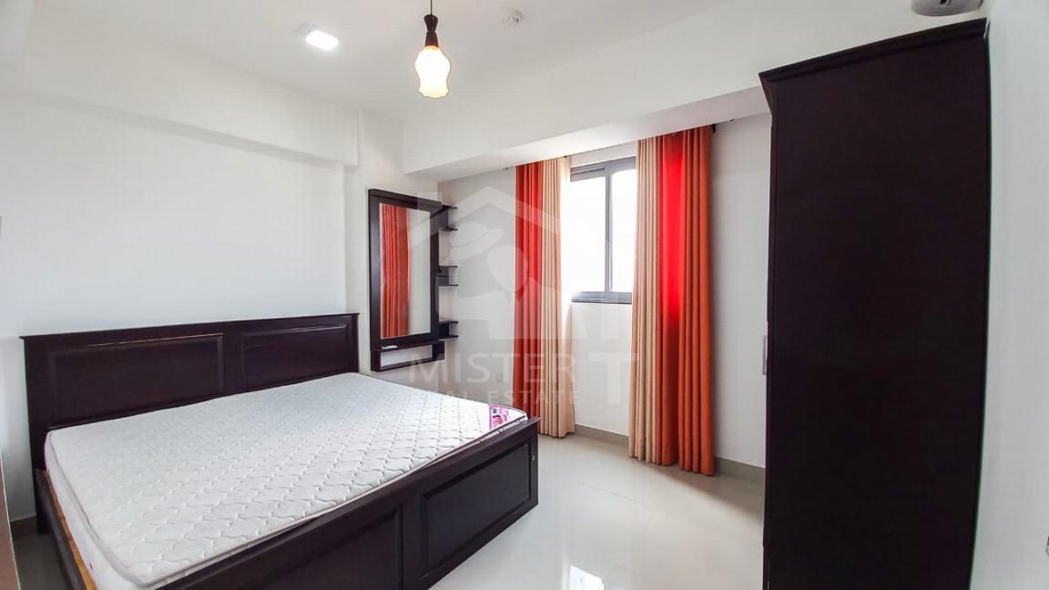 Apartment For Rent at Oval View Residencies- image 2