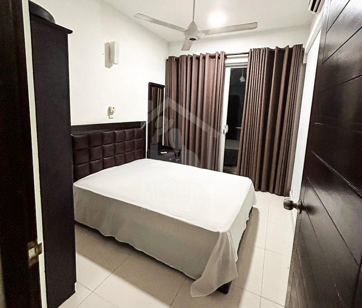 Apartment for Rent at Delmar Apartments- image 2