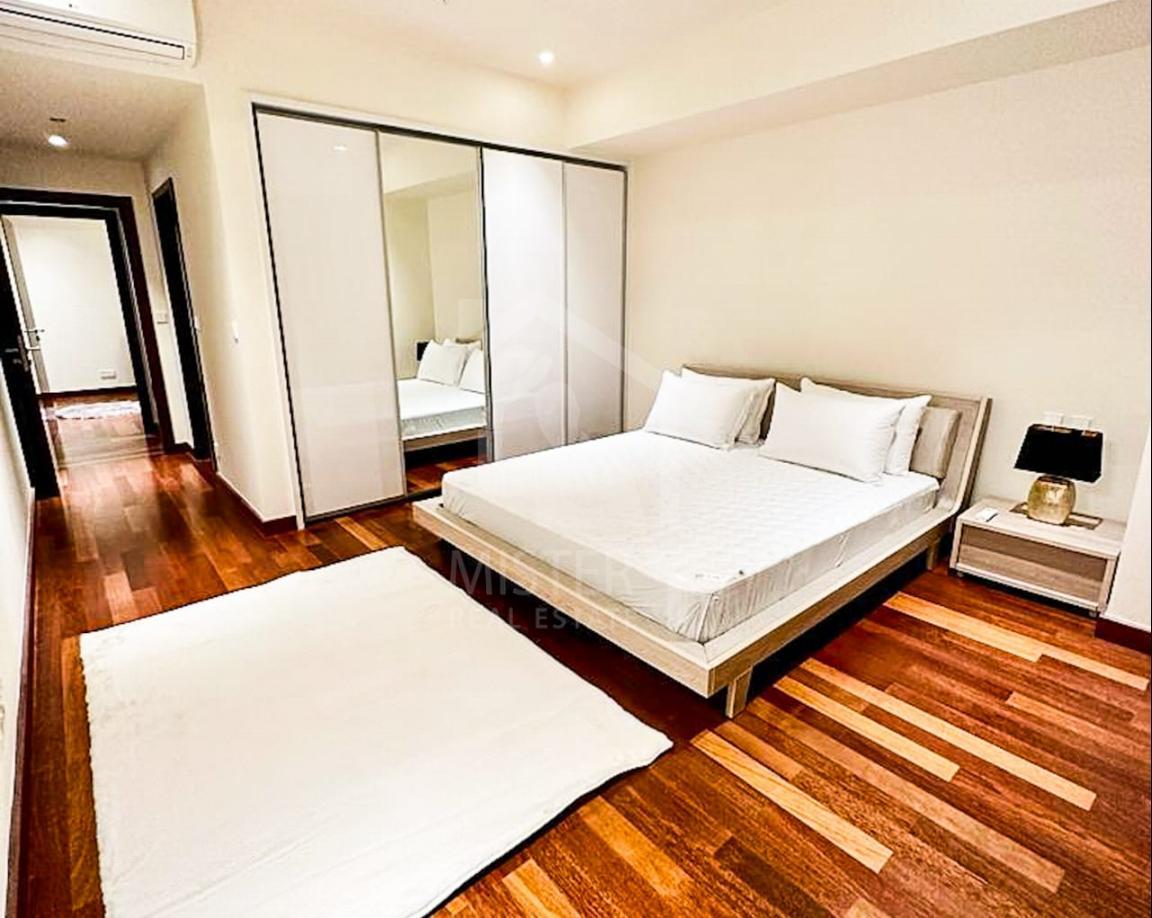 Apartment for Rent at Cinnamon Life, Colombo 02- image 2