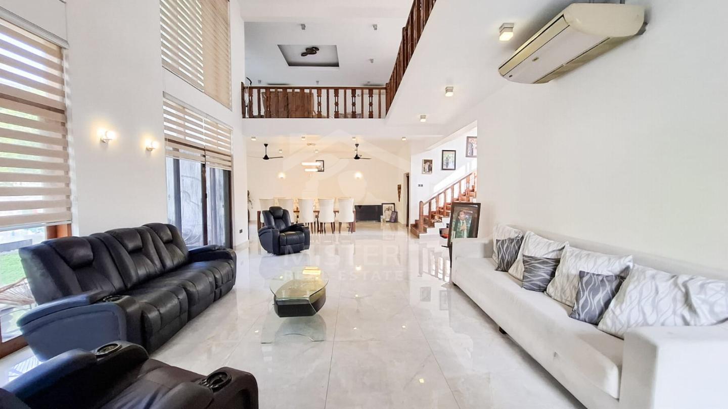 Luxury House for Rent at Kotte- image 2