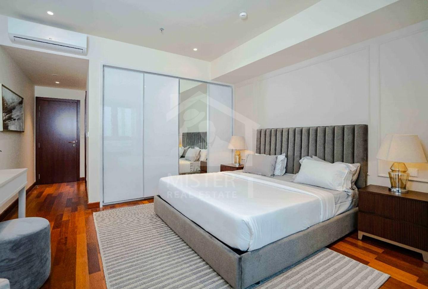 Apartment for Rent at Cinnamon Life, Colombo 02- image 2