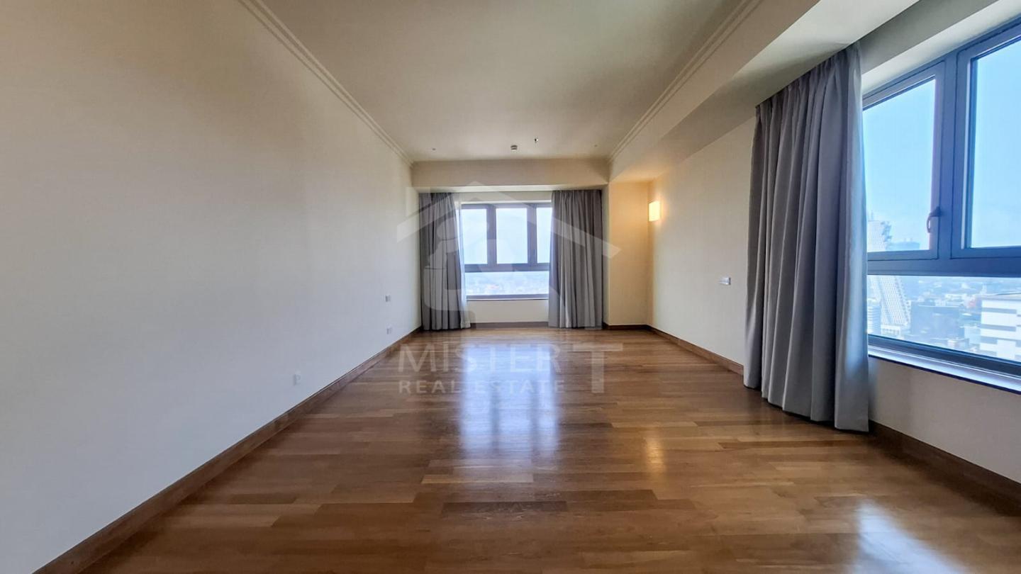 Penthouse for Rent at Cinnamon Life, Colombo 02- image 2