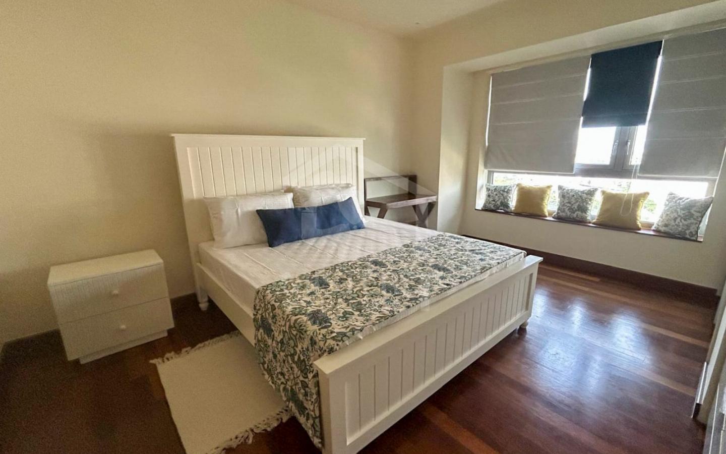 Apartment for Rent at Cinnamon Life, Colombo 02- image 2