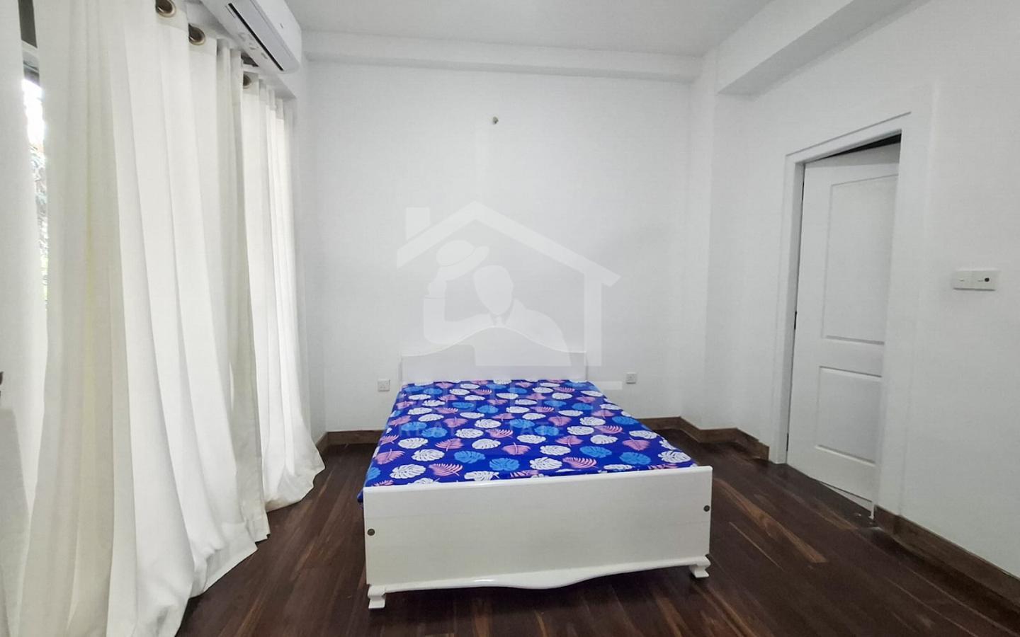 Private Apartment for Rent in Colombo 05- image 2