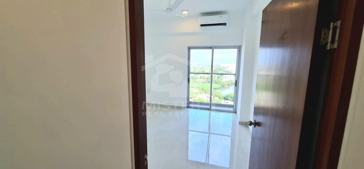 Apartment For Rent at Iconic Galaxy- image 3