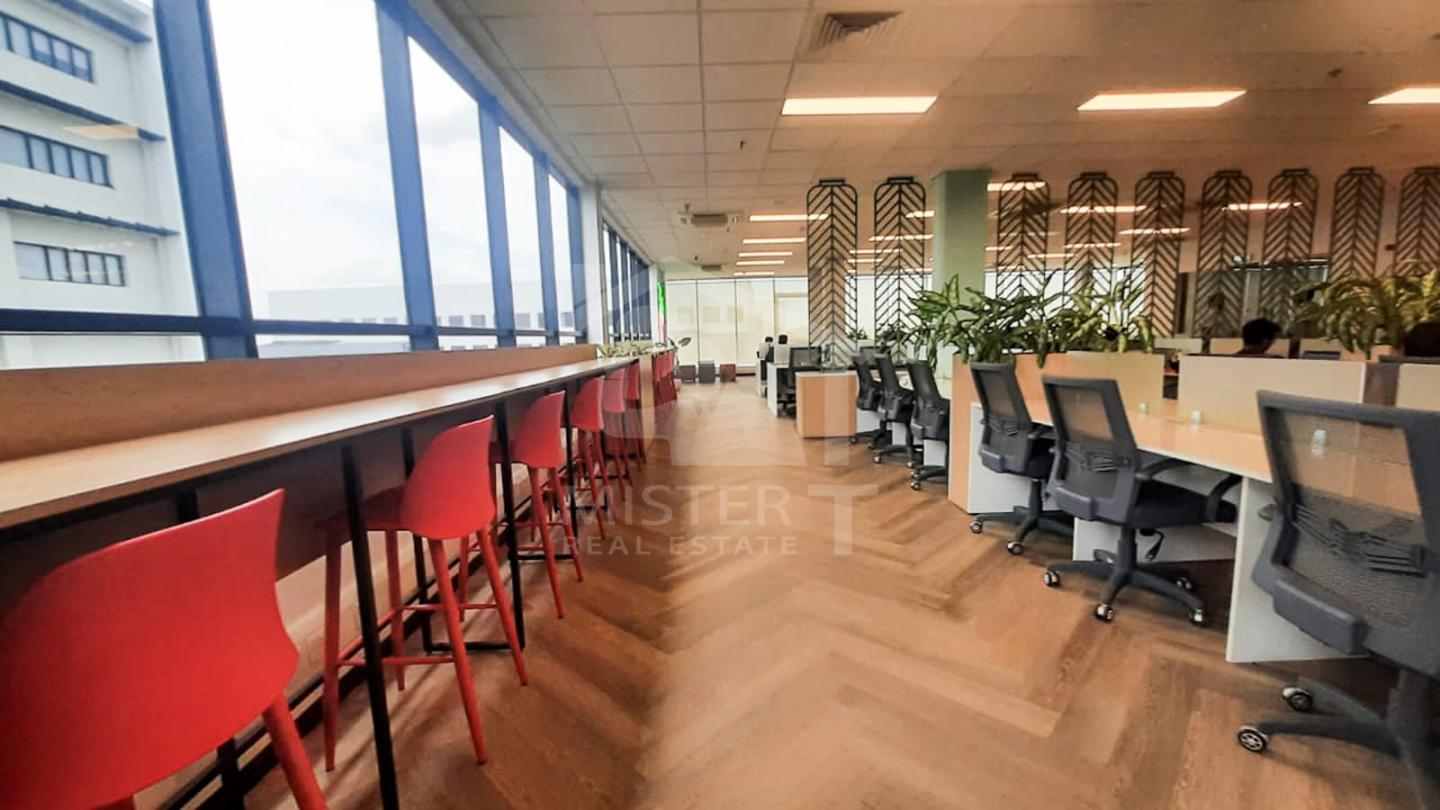 Luxury Office Space for Rent in Colombo 08- image 3