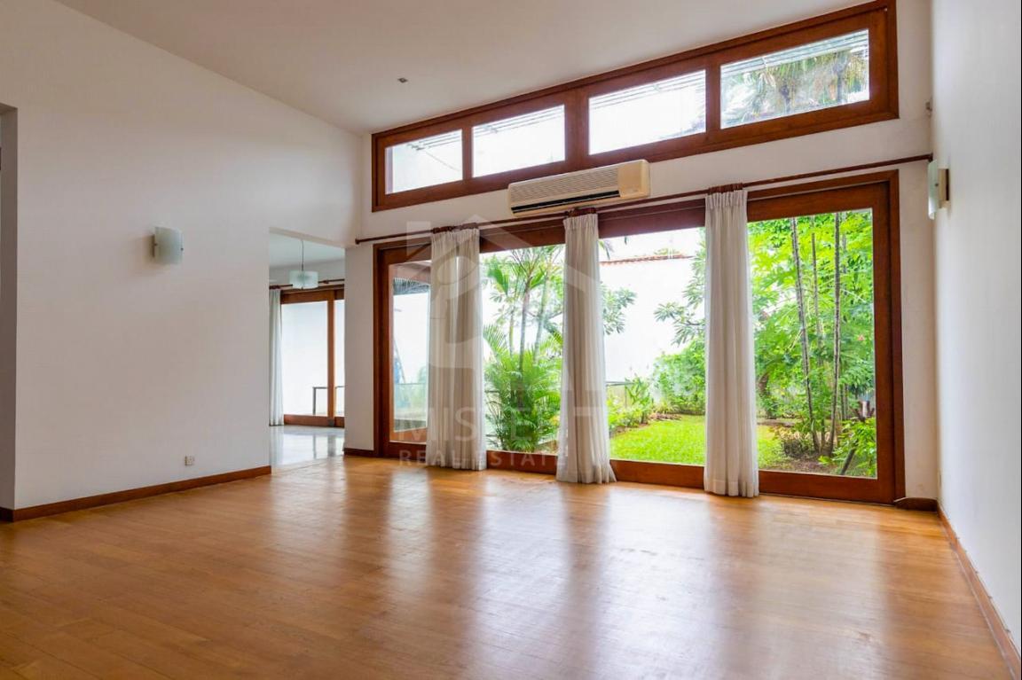 Luxury House for Rent in Colombo 05- image 3