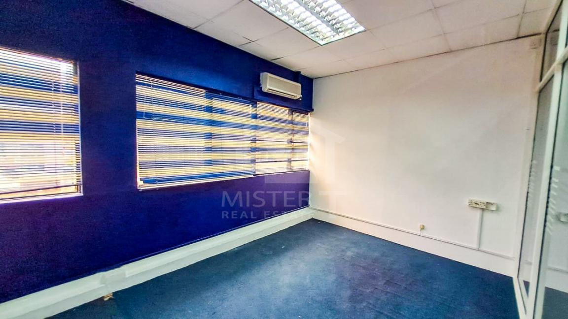 Commercial Property for Rent in Colombo 02- image 3