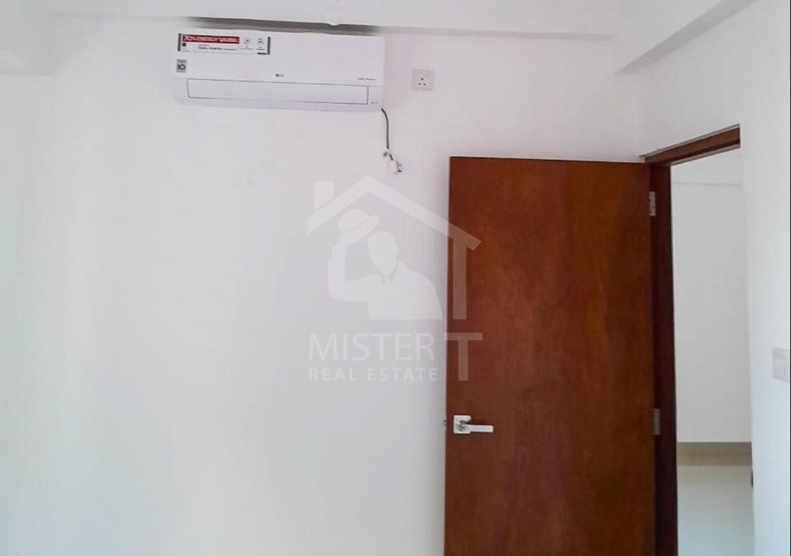 Apartment For Rent at Oval View Residencies- image 3