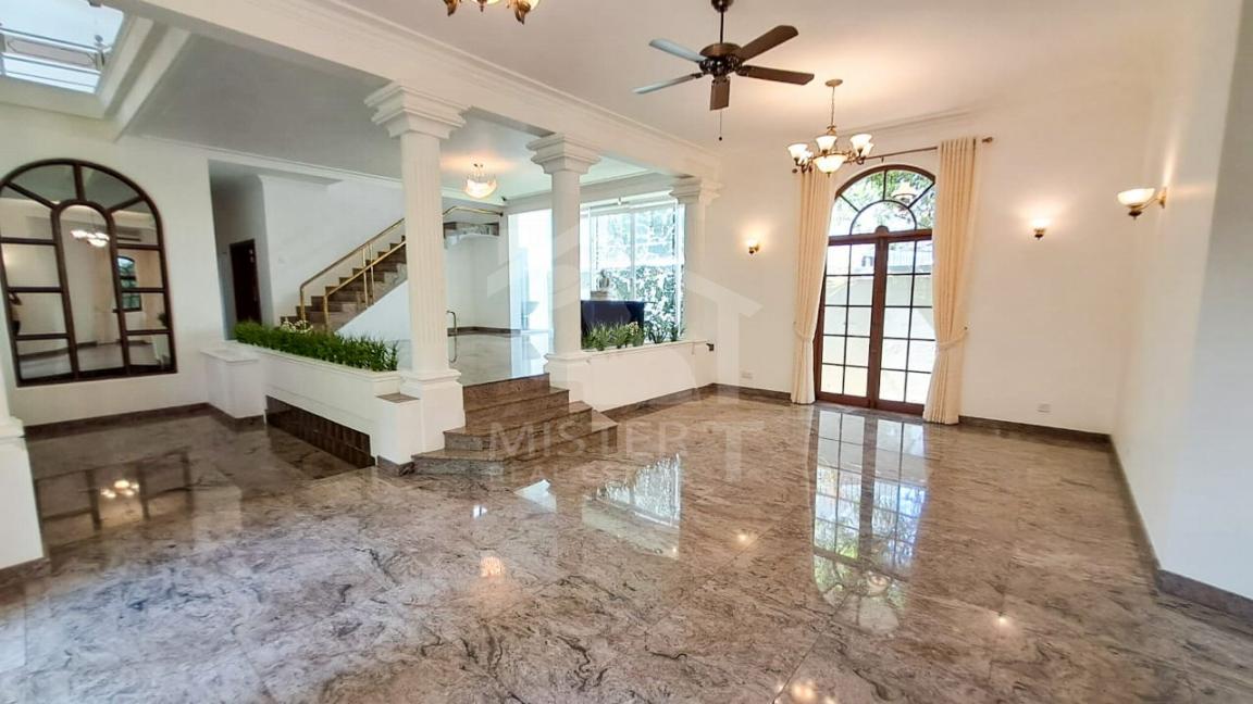 Luxury House for Rent in Colombo 05- image 3